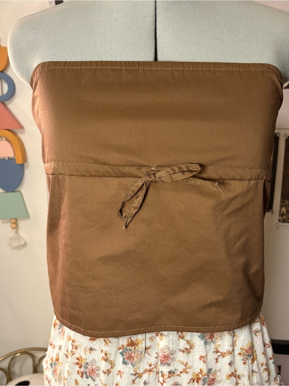 Edikted Earthy Brown Strapless Bow Top — Size M